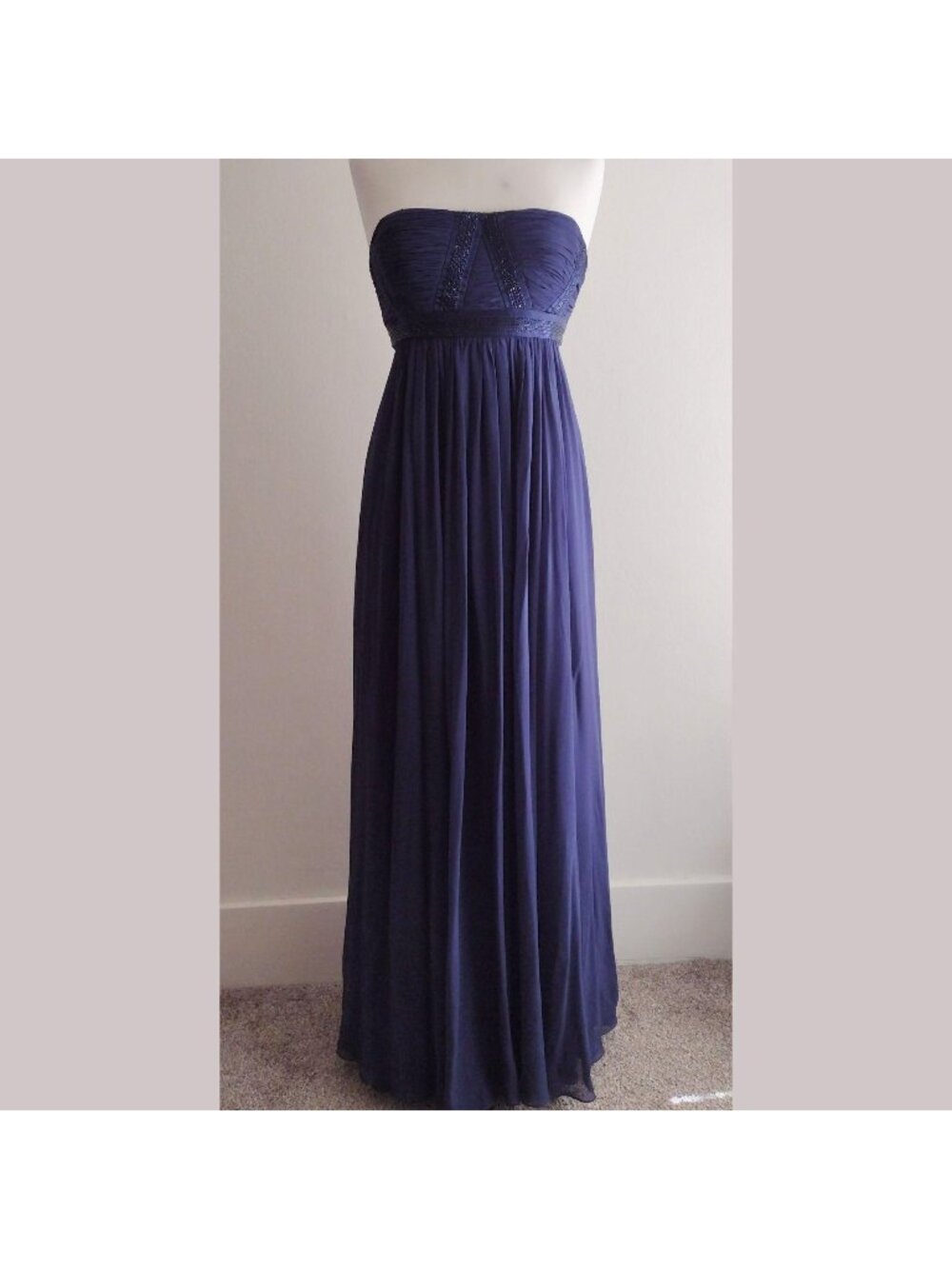 BCBG Max Azaria 100% Silk Beaded Gown 8 Strapless Prom Dress Navy Blue Grecian